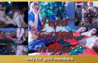 0684-Str8crushfeet-Boy-Foot-Fetish-Christmas-Tree-G